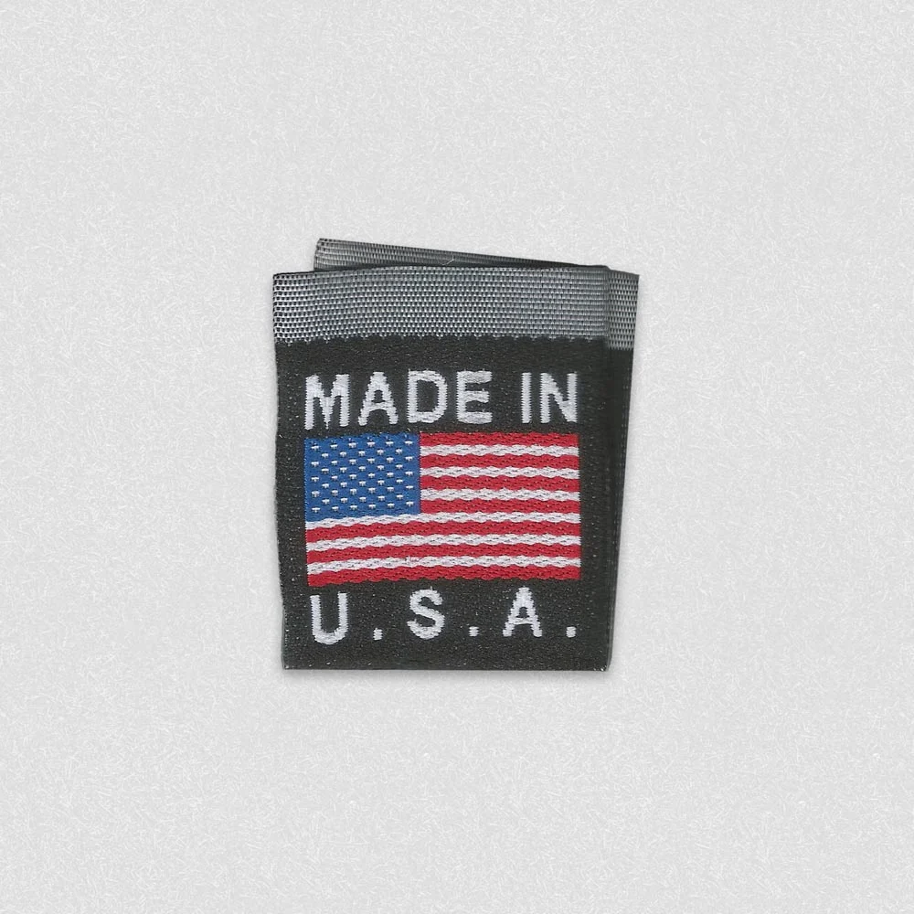 Etichetta a Bandierina Nera Made in USA con Bandiera – realizzato da LabelGo