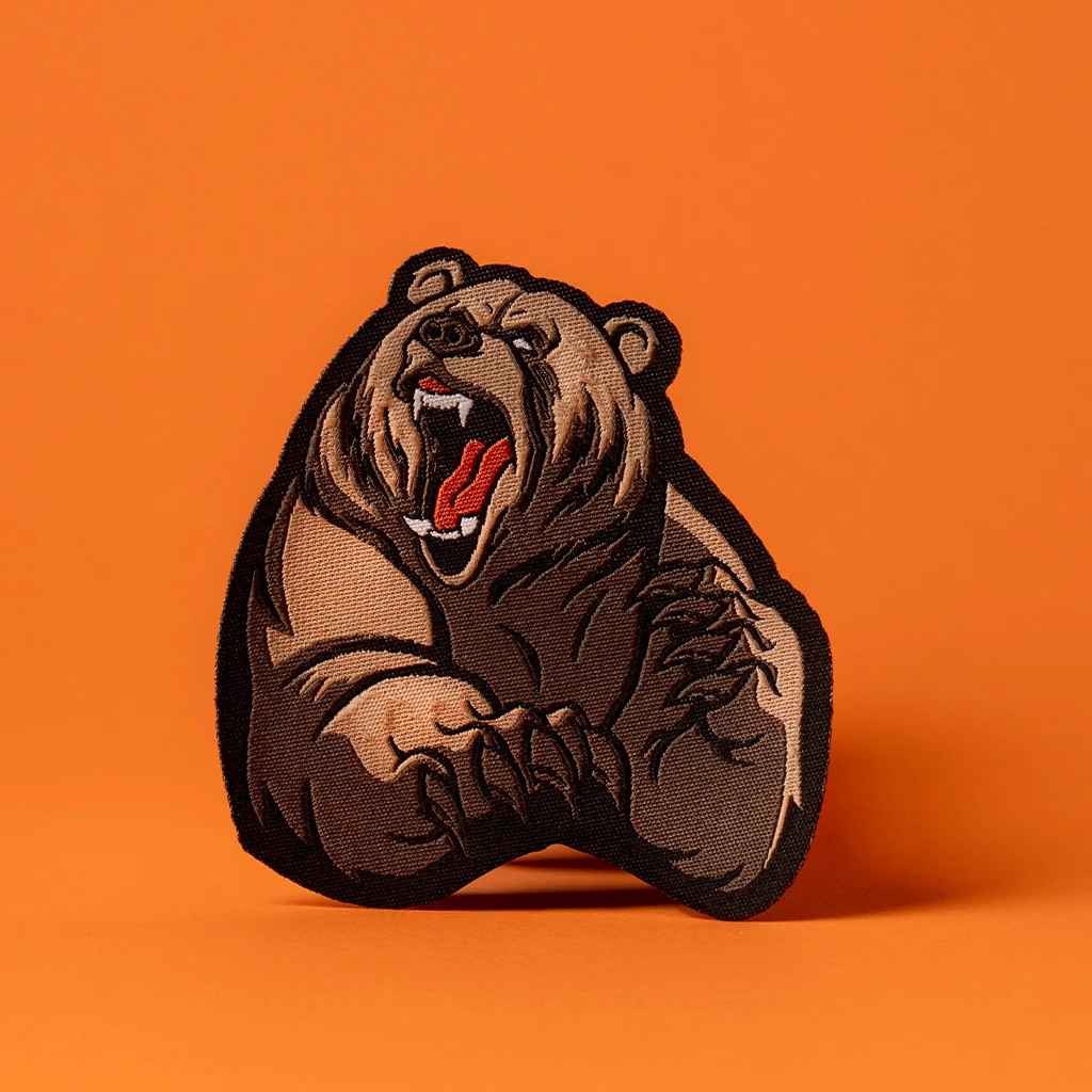 Toppa Ricamata Orso Grizzly Ruggente – realizzato da LabelGo